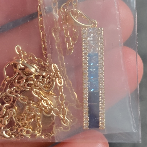 Bnib blue ombre necklace - Picture 2 of 4